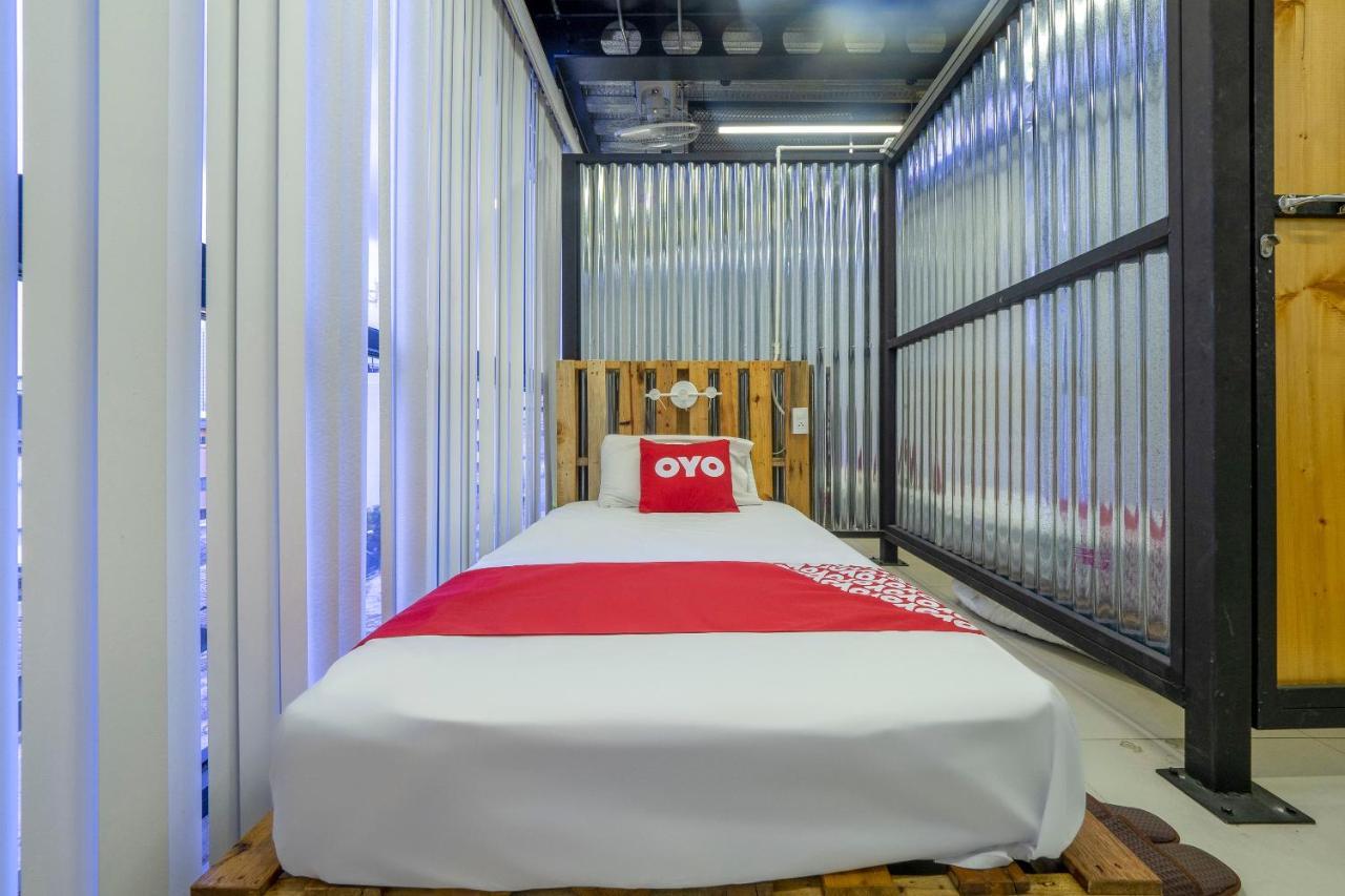 Oyo 1084 Guyasuka Ratchada 호텔 방콕 외부 사진